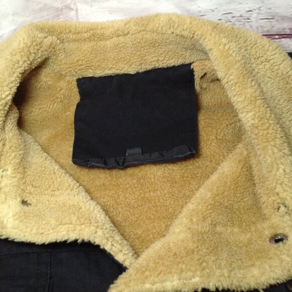 Unisex Black/Sherpa denim jacket."L"  Bucket, Trucker jacket, turned down collar - Picture 7 of 7